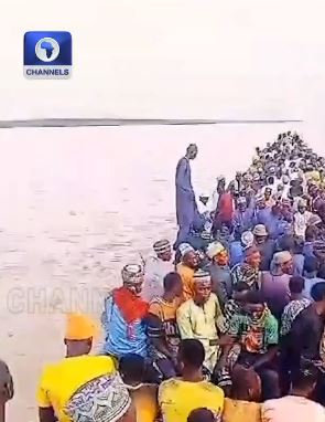 Video Of Passengers In Overloaded Boat Moments Before It Capsized In Niger State